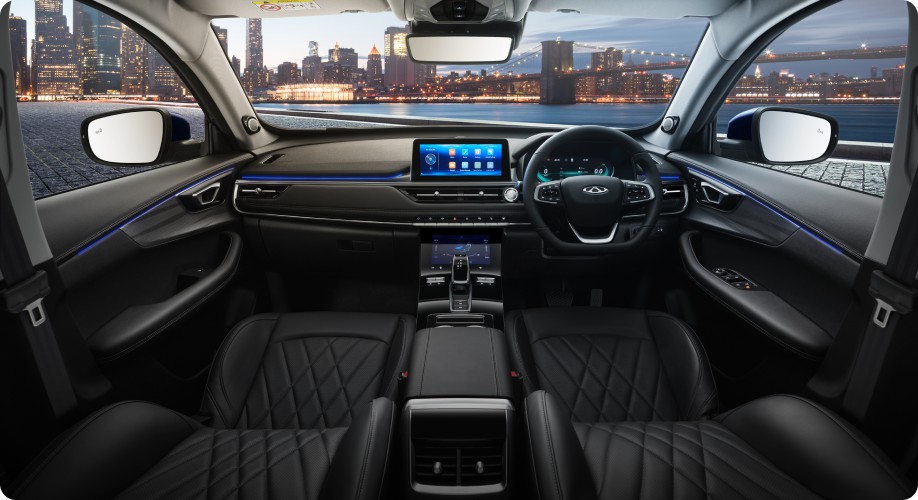 Interior dengan bahan premium dan fitur futuristik