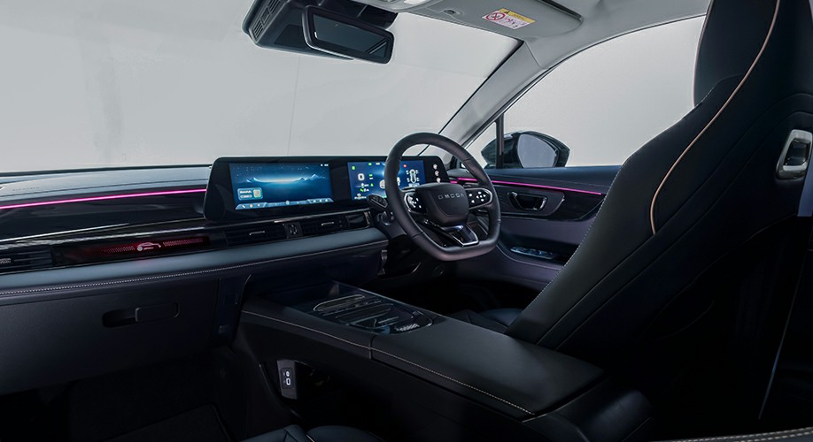 Pilihan Warna Interior - Cabon Black